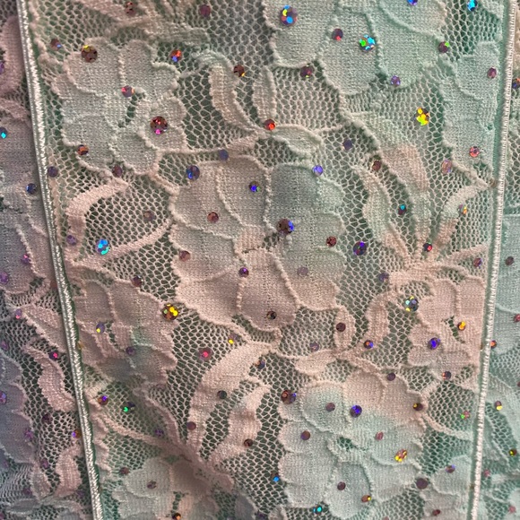 New! Beautiful Floral Lace Dressy Turquoise Tank - Picture 4 of 15